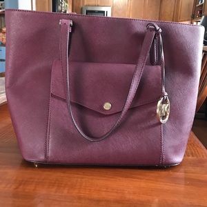 Beautiful Michael Kors large Mercer Satchel